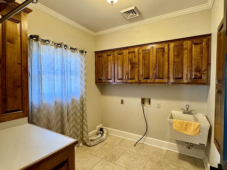2729 Channel Pl — Photo 10