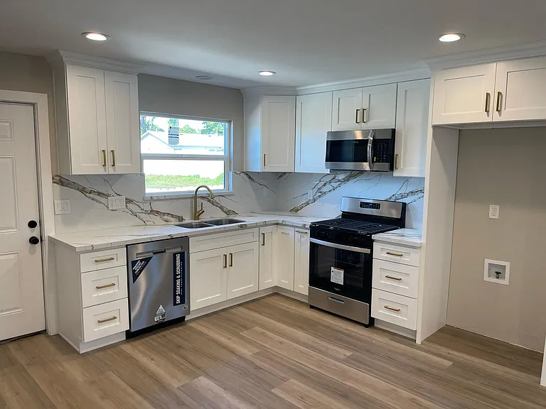 263 Olive St — Photo 6