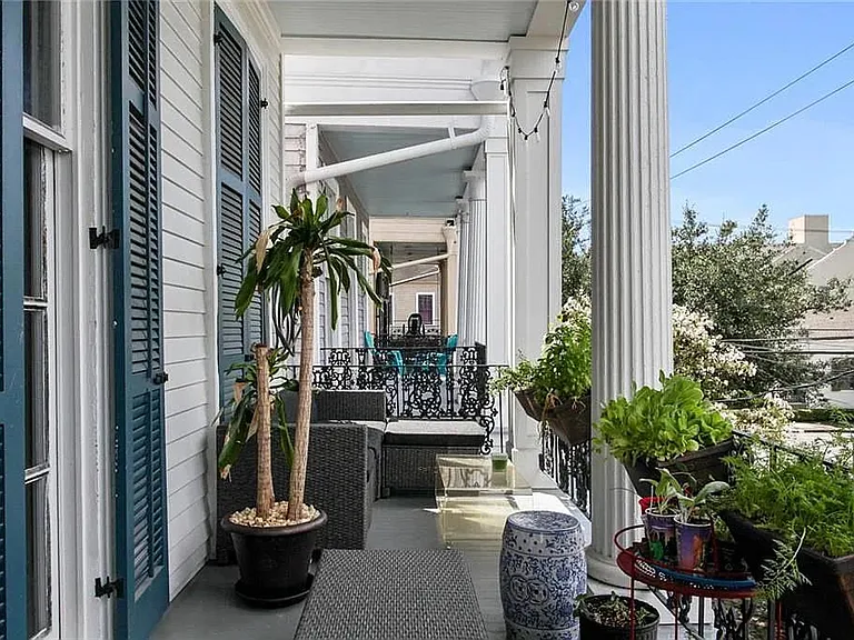 2nd story private patio