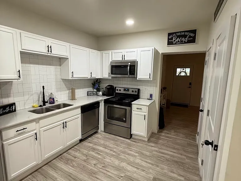 4613 Virginia Ln — Photo 5