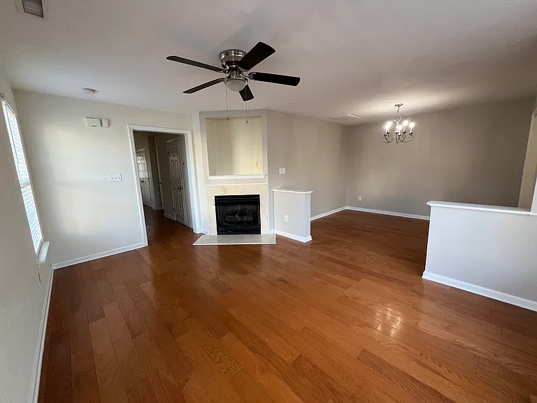 9804 Blackwell Dr — Photo 4