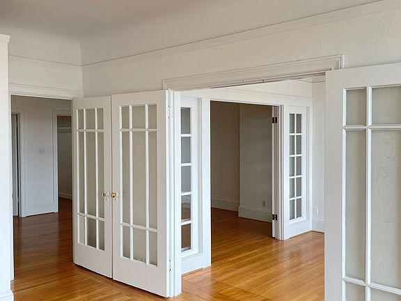 3rd image of 2335 Larkin St APT 8