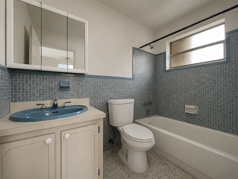 8541 Grand Canal Dr — Photo 10