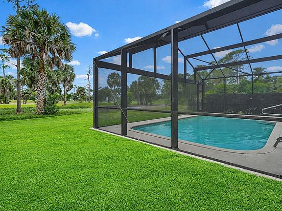 2nd image of 15182 Oak Chase Court