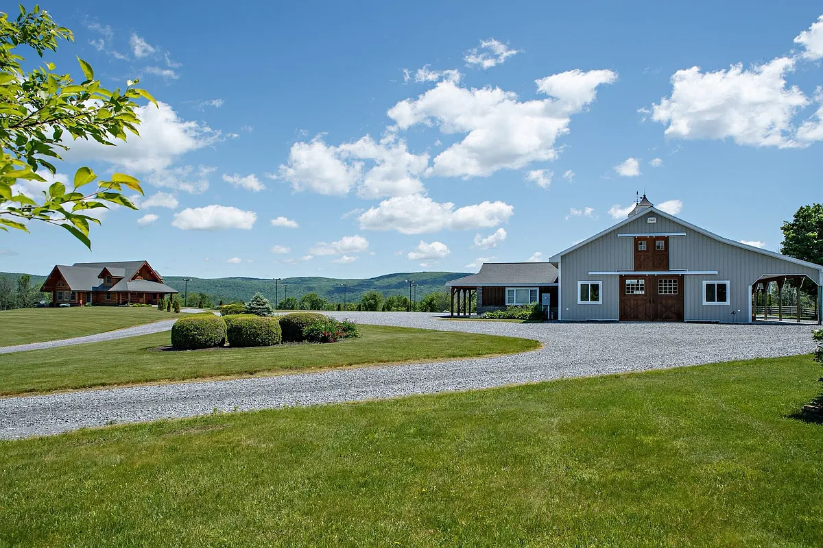 Building Photo - 209 Cricket Hill Rd