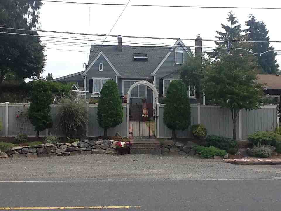 2nd image of 9530 15th Ave NW