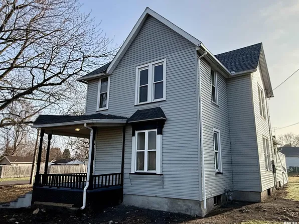 1021 S Chambers St, Galesburg, IL 61401
