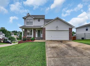 4200 Sunny Glen Ct, Arnold, MO 63010