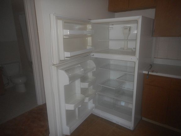 4th image of 4760 34th St #D