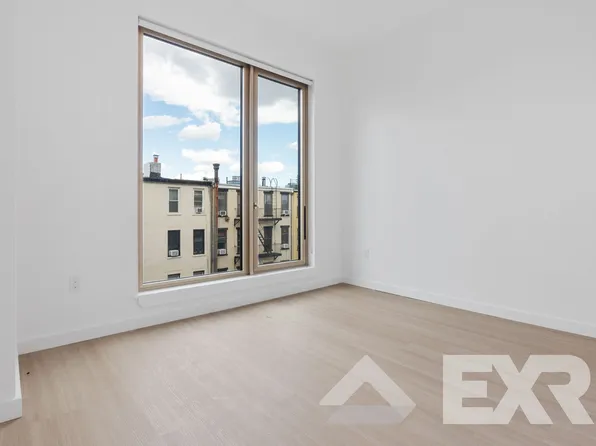 33 4th Street image 10 of 16