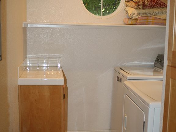 4th image of 3930 Alta Vista Cir