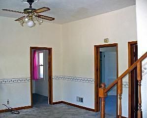 2nd image of 106 E Garfield Ave