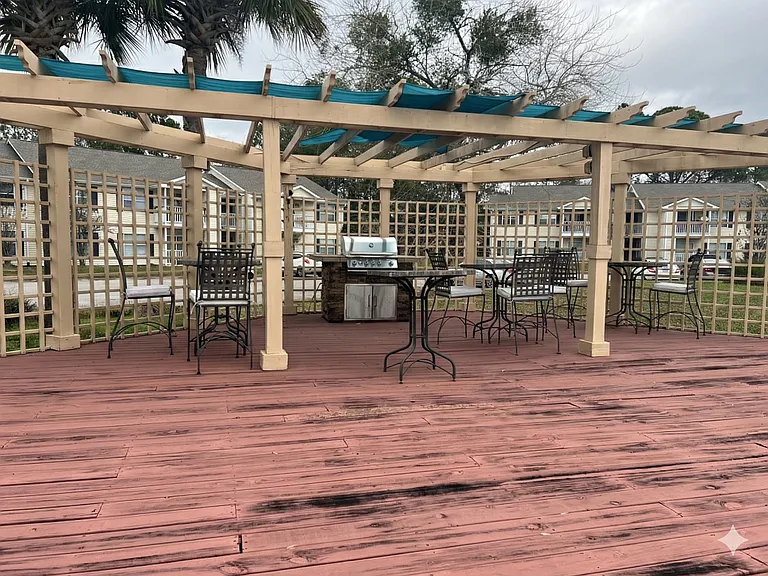 The Palms — Photo 16