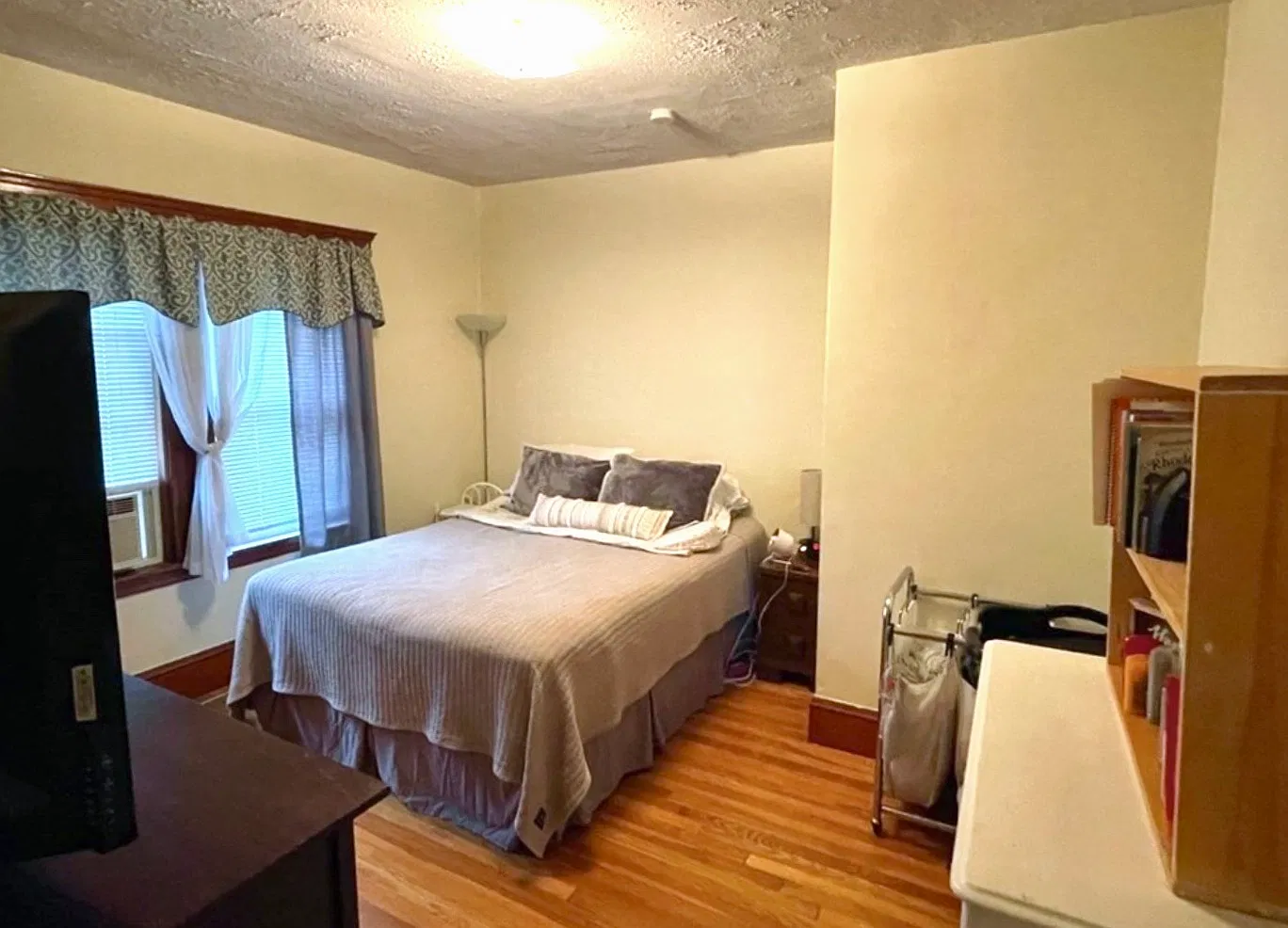 2 bed, 1000 sqft, $2,750 — Photo 3