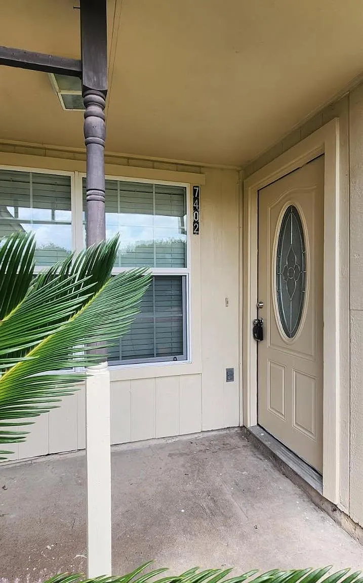 2 bed, 2.0 bath, 1268 sqft, $1,450 — Photo 3
