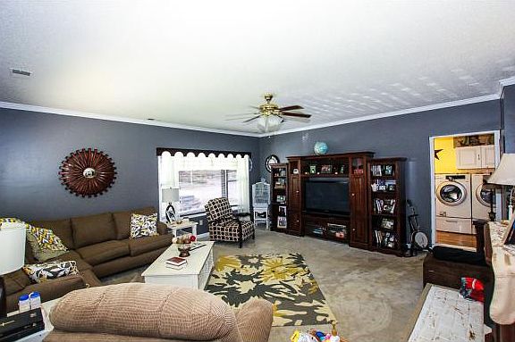 5th image of 102 Woodhaven Dr