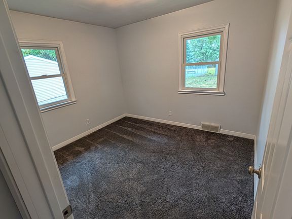 5th image of 618 11th St S