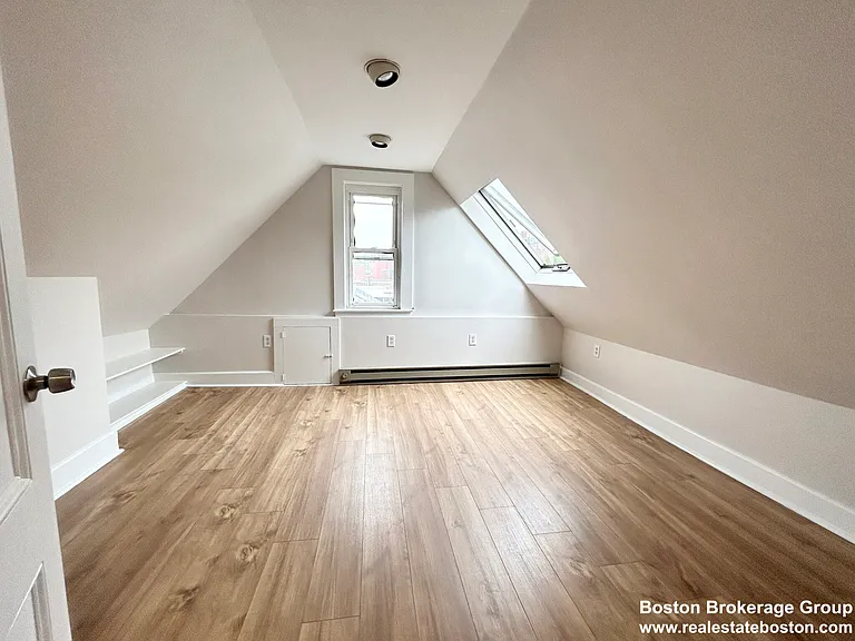 13 Saratoga St #2 — Photo 6