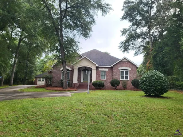 406 Royal Crest Cir, Kathleen, GA 31047
