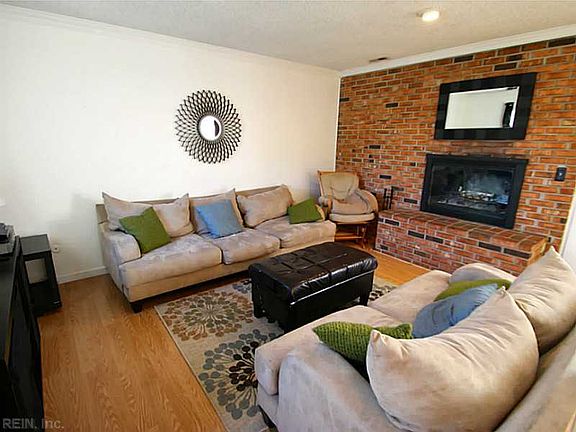 4th image of 1288 Christian Ct