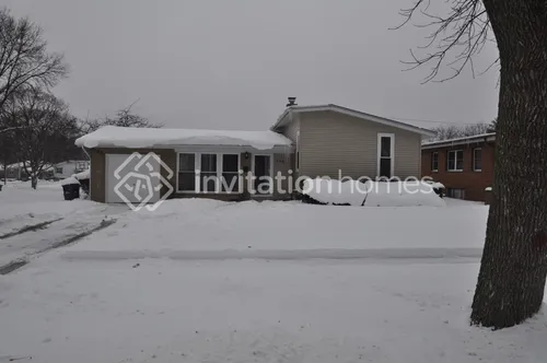 758 Lilac Way Photo 1