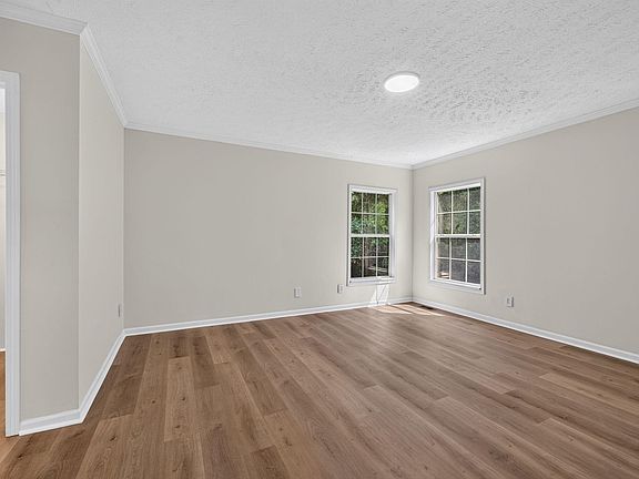 4th image of 2116 Blackstock Rd