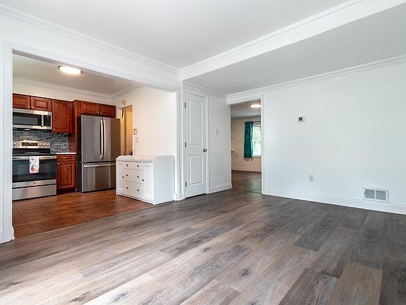 4th image of 12155 Dove Cir