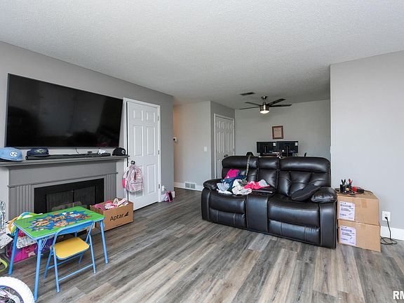 4th image of 4725 Kynnelworth Dr