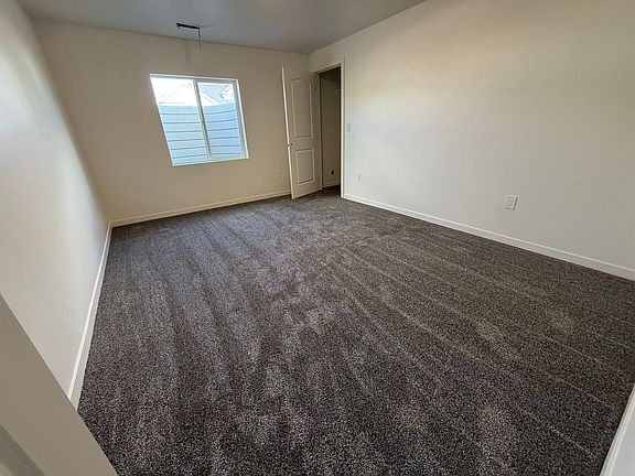 3rd image of 881 W Sagewood Dr #B