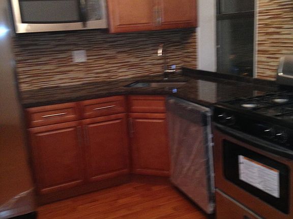 3rd image of 75 E 21st St APT 1g