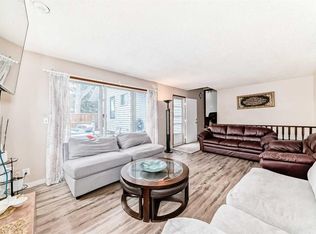 5411 N Temple Rd NE, Calgary, AB T1Y3B1