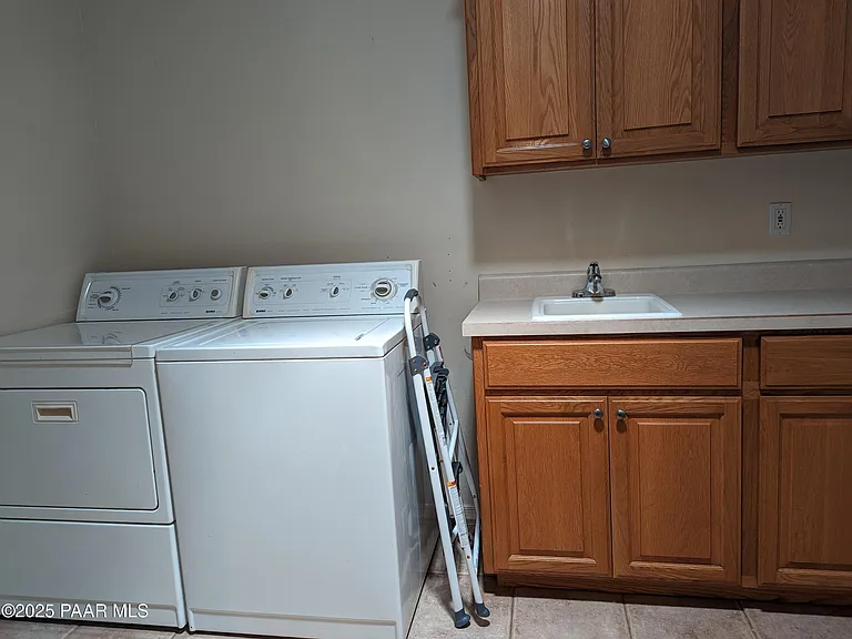 2365 Sequoia Dr — Photo 17