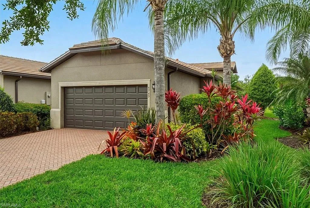 2 bed, 2.0 bath, 1554 sqft, $4,000 — Photo 3