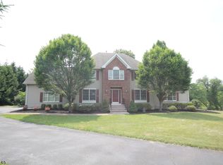 1 Van Fleet Rd, Neshanic Station, NJ 08853