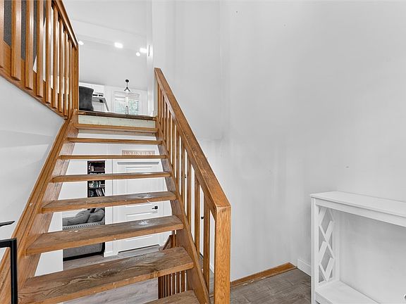 4th image of 3144 Timberlea Ln