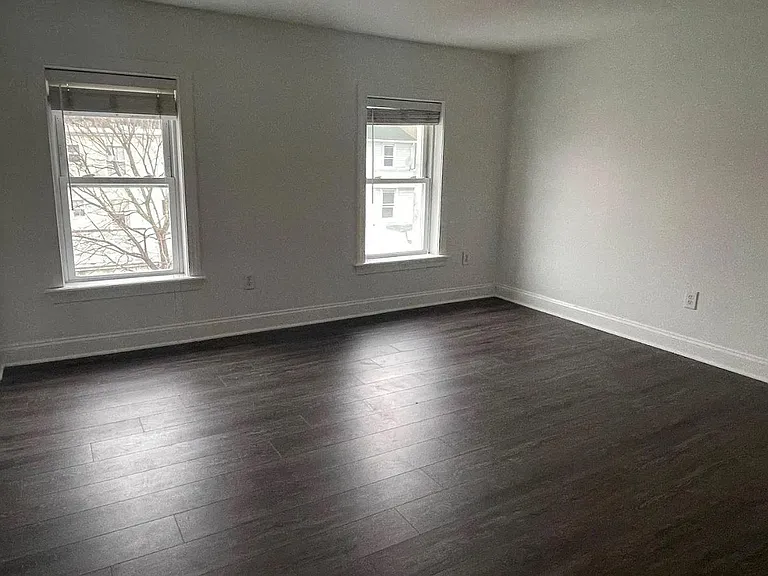 190 Baldwin St — Photo 16