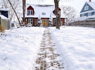 3321 N Bayview Ln, McHenry, IL 60051