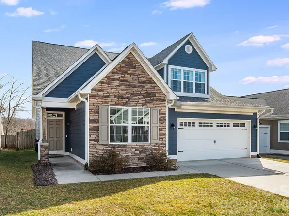 12 Hyde Park Pl, Arden, NC 28704