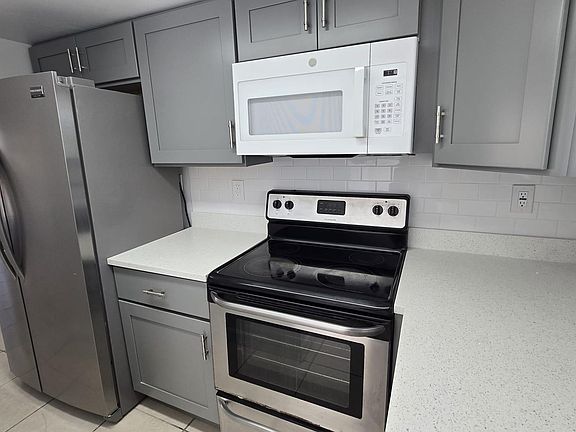 5th image of 1501 Crescent Circle #A5