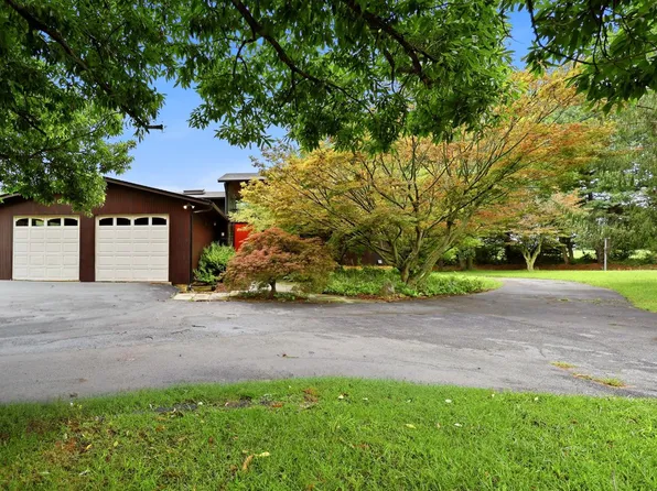 1538 Trough Rd, Shepherdstown, WV 25443
