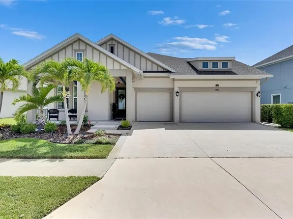 7420 Paradiso Dr, Apollo Beach, FL 33572