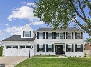 43 Spring Mill Dr, Sewell, NJ 08080