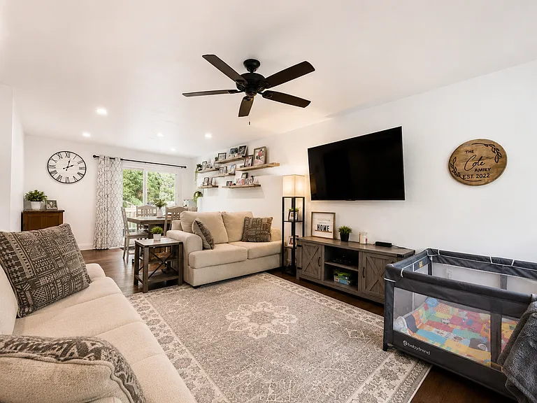 13135 Haddock Rd — Photo 11