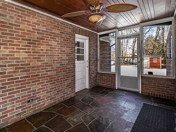 5th image of 419 E Manchester Rd