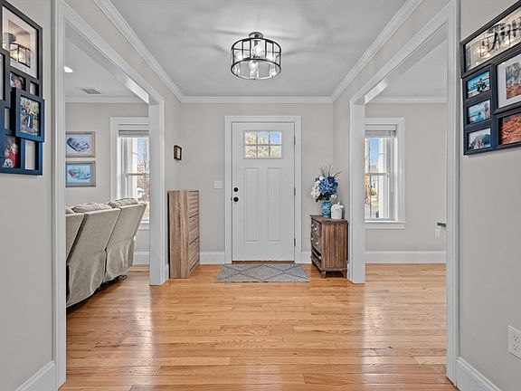 2nd image of 4 Goodspeed Ln #A