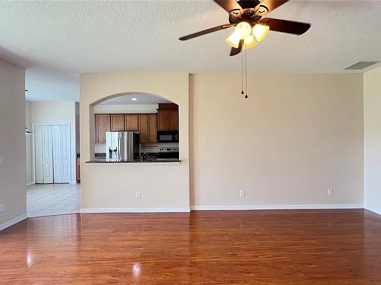 806 Lost Grove Cir — Photo 13