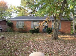 265 Greenfield Dr, Jackson, TN 38305