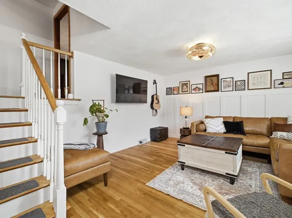 82 12th Ave, Brockton, MA 02302