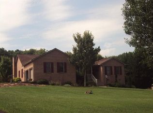 254 Rebecca Ln, Beaver, WV 25813