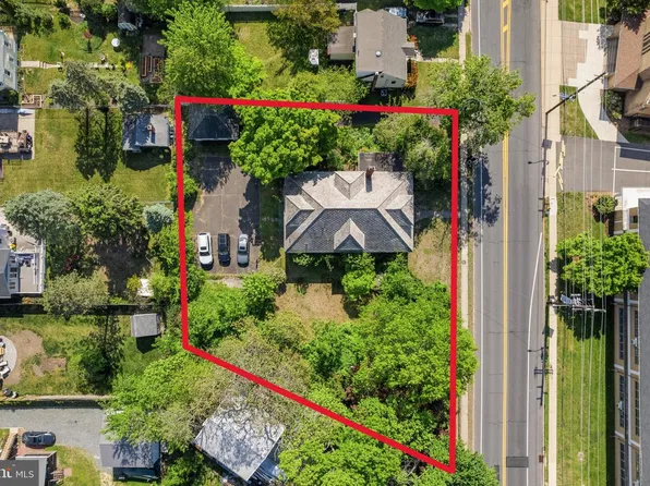 115 W Gloucester Pike, Barrington, NJ 08007